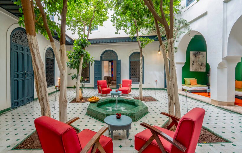 PRIVATE DEPARTURE TRANSFER: MARRAKECH HOTEL/RIAD TO CASABLANCA AIRPORT MOHAMED 5